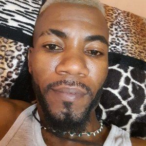 Meet your Posher, Adrien